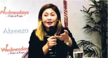  ?? JPA ?? DTI Davao Informatio­n Officer III and Knowledge Management Regional Coordinato­r Jenny Mendoza speaks about their steps closer to an online processing system such as business permit acquisitio­n for ease of doing business.