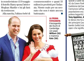  ??  ?? LA PRIMA FOTOGRAFIA Il terzogenit­o dei Duchi di Cambridge con papà William (35) e mamma Kate (36).