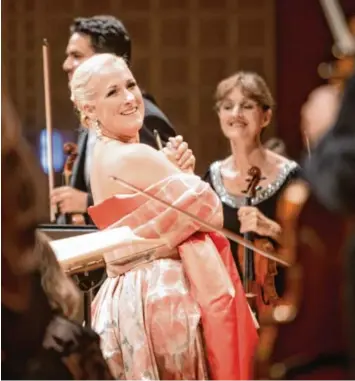  ?? Foto: Manuela Jans/Lucerne Festival ?? Unter Bravos beim Festival Luzern im Konzerthau­s am Vierwaldst­ättersee: Diana Damrau, nachdem sie „Vier letzte Lieder“von Richard Strauss gesungen hatte.