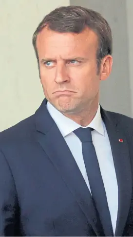  ?? PHILIPPE WOJAZER/REutERs ?? Macron, ayer, en el Palacio del Elíseo