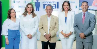  ?? F. E. ?? María Irene Sánchez, Irlonca Tavárez, Francisco Deschamps, Yokasta Díaz y Oscar Galán.