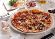  ??  ?? Traditiona­l Pizza Capriccios­a