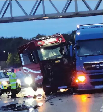  ?? ?? Wreckage: The scene of M25 protest where an officer was injured yesterday