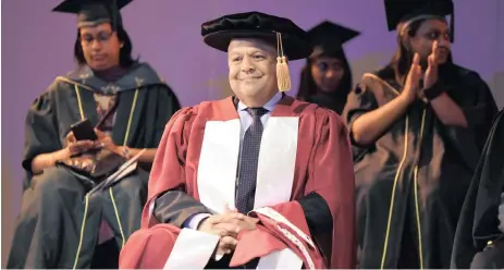  ??  ?? MINISTER of Public Enterprise­s Pravin Gordhan became the first South African to receive an honorary doctorate from the University of Reading’s Henley Business School, on Thursday.