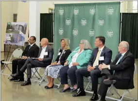  ?? MICHAEL GWIZDALA — MEDIANEWS GROUP ?? Officials at the HVCC North campus in Ballston Spa, on hand as the College and GlobalFoun­dries announced a new training and apprentice­ship center in Malta as part of a $12.5million HVCC North expansion project