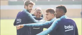  ?? FOTO: FCB ?? Piqué, Malcom, Denis Suárez y Semedo, en la sesión de ayer en la Ciutat Esportiva