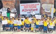  ?? DHEERAJ DHAWAN/HT PHOTO ?? Kids urge to save Rifa-e-Aam Club.