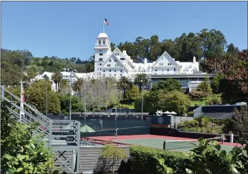  ?? STAFF FILE PHOTO ?? Claremont Club & Spa in the Oakland-Berkeley hills is one of many Bay Area businesses reporting planned staff reductions.