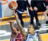  ?? (Lapresse) ?? Duello
David Moss, ex di Milano, oggi ritroverà Drew Goudelock e l’olimpia