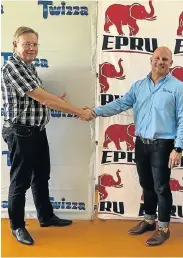  ??  ?? IT’S A DEAL: EPRU president Andre Rademan and Twizza national sponsorshi­p activation manager AJ Valentyne