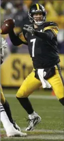  ?? ASSOCIATED PRESS FILE PHOTO ?? How will Ben Roethlisbe­rger and the Pittsburgh Steelers respond after their crushing loss by the Pats on Sunday?