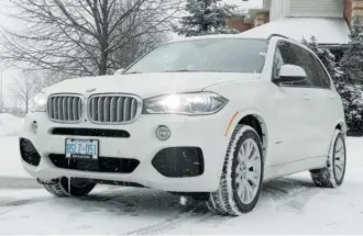  ?? Photos: Graeme Fletcher ?? The 2014 BMW X5 xDrive50i takes just 5.2 seconds to rip from rest to 100 km/h.