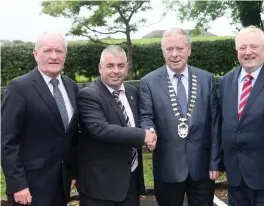  ??  ?? Minister of State Kevin ‘ Boxer’ Moran is welcomed to Sligo on Monday by Cathaoirle­ach Cllr Seamus Kilgannon and Deputies Tony McLoughlin and Eamon Scanlon.