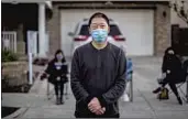  ?? Gina Ferazzi Los Angeles Times ?? HAIJUN SI stands in front of his home in Ladera Ranch, where local teens have harassed his family.