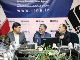  ??  ?? IRNA Iran’s Culture Minister Seyyed Abbas Salehi (C) and former managing director of the Islamic Republic News Agency Mohammad Khoddadi (R) attend the induction ceremony of IRNA’S new chief Seyyed Zia Hashemi in Tehran on January 1, 2018.