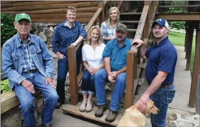  ?? PHOTOS BY STACI VANDAGRIFF/THREE RIVERS EDITION ?? The Kenny Hurley family of Cushman is the 2019 Independen­ce County Farm Family of the Year. The family includes, from left, Sam Hurley, Brittany Hurley, Edwina Hurley, Kaila Hurley, Kenny Hurley and Chris Hurley and their dog, Libby.