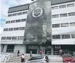  ??  ?? OFICINA. Edificio central del SAR en Tegucigalp­a.