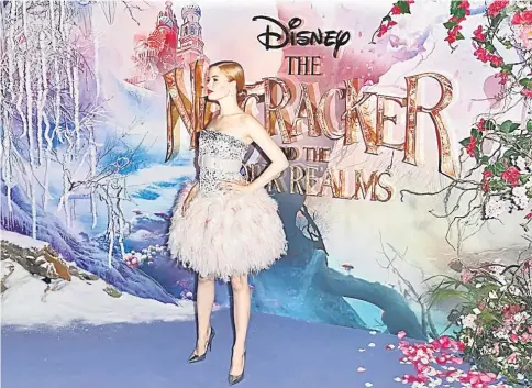  ??  ?? Ellie Bamber at ‘The Nutcracker and the Four Realms’ Premiere in London.