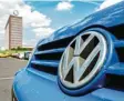  ??  ?? VW-Fahrern könnte eine neue Klage helfen.