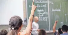  ?? SYMBOLFOTO: DPA ?? Die Grundschul­empfehlung gibt Eltern eine Richtung, auf welche weiterführ­ende Schule ihr Kind gehen könnte.