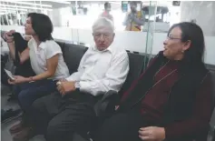  ??  ?? Inicio. El presidente Andrés Manuel Lópes Obrador, hizo ayer su primer viaje como Ejecutivo Feredral en vuelo comercial.