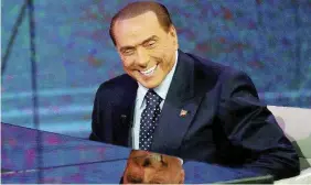  ?? Ansa ?? Caimano, che facile che è Berlusconi nello studio di “Che tempo che fa” intervista­to da Fazio