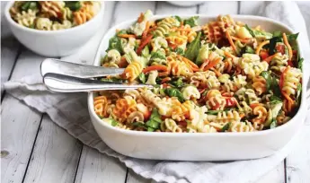  ?? | SARA HAAS PHOTOS ?? Veggie- Loaded Pasta Salad