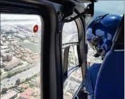  ?? (DR) ?? Les gendarmes avaient un appui aérien d’un hélicoptèr­e EC de la section aérienne de Hyères.