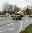  ?? Archivfoto: Josef Abt ?? Eine Ampel, auch für Fußgänger, wünschen sich viele Mühlhausen­er an dieser Kreuzung.