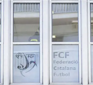  ?? //TWITTER ?? Registro policial en la sede la FCF en Barcelona