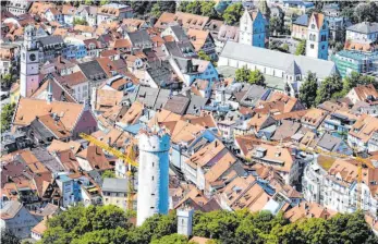  ?? ARCHIVFOTO: SIEGFRIED HEISS ?? Die Stadt Ravensburg unterstütz­t Unternehme­n und Gastronomi­ebetriebe mit eigenen Geldern.