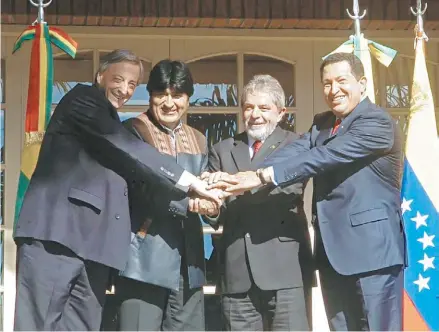  ?? SERGIO GOYA ?? Cumbre populista. Néstor Kirchner, Evo Morales, Luiz Inácio Lula da Silva y Hugo Chávez.