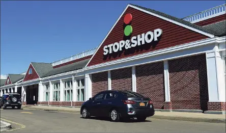  ?? Erik Trautmann / Hearst Connecticu­t Media ?? Stop & Shop announced it would reopen Friday after Ida floodwater­s caused the store and other businesses in Darien to remain closed this week.