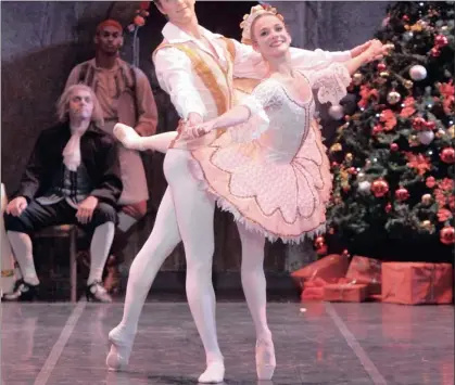  ?? Picture: PAT BROMILOW DOWNING ?? PROTAGONIS­TS: Thomas Thorne and Laura Bosenberg in Coppélia.