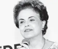  ?? Roberto Stuckert Filho/Presidênci­a Brasileira/AFP ?? A presidente Dilma durante a cerimônia de entrega de unidades habitacion­ais em Feira de Santana (BA)