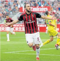  ?? AP ?? Higuaín. Doblete contra el Chievo Verona: 3-1.