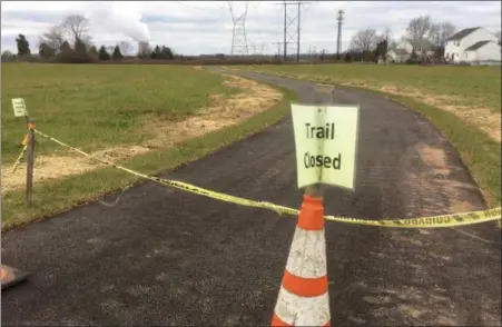  ?? EVAN BRANDT — DIGITAL FIRST MEDIA ?? A portion of the trail along the PECO easement, nearly complete, will become part of a larger trail system planned for Limerick Township.