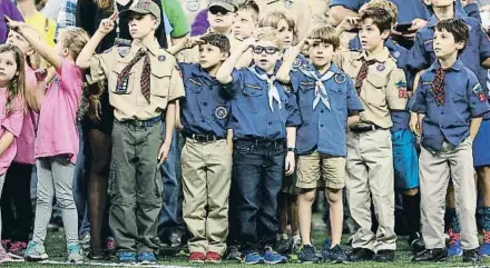  ?? ICON SPORTSWIRE / GETTY ?? Escoltes en la passada New Orleans Bowl