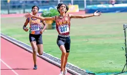  ??  ?? Recording a comfortabl­e win in the Girls' Under-16 800m event last year