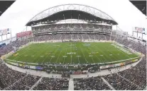  ?? JOHN WOODS/
THE CANADIAN PRESS FILES ?? Winnipeg’s IG Field will host all games and the Grey Cup should a 2020 CFL season go ahead.