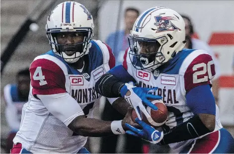  ?? DAVE SIDAWAY ?? Montreal quarterbac­k Darian Durant, left, completed 20-of-31 passes for 233 yards and two touchdowns in leading the Alouettes to a 17-16 victory over the Riders in Thursday’s league opener. Durant engineered a nine-play, 72-yard drive in the fourth...