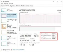  ??  ?? Im Task-manager von Windows 10 finden Sie auch Informatio­nen zum RAM und sehen, wie viele Steckplätz­e tatsächlic­h belegt und eventuell noch frei sind.