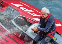  ??  ?? Le champagne, symbole de joie et de victoire, fidèle compagnon de route de Fabio Buzzi pendant cinquante ans de carrière.