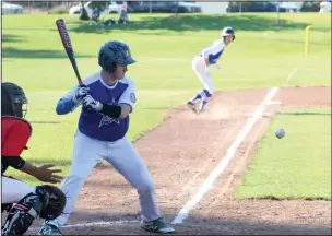  ?? MIKE BUSH/NEWS-SENTINEL ?? Lodi batter Matt Alagna waits for the baseball while teammate Dylan Evans takes a lead off third base in Friday's District 1 Tournament game against San Benito at Kofu Park.