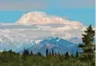  ?? Foto: dpa ?? Gehört dazu: Der Denali mit 6190 Metern Höhe in Alaska.