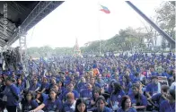  ??  ?? Local women attend an antidrug rally featuring President Rodrigo Duterte at Clark Freeport Zone.