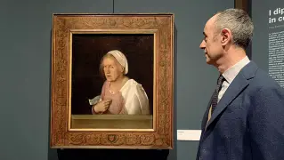  ??  ?? Alle Gallerie «La Vecchia» di Giorgione si trova alle Gallerie dell’accademia di Venezia L’opera sta per volare Oltreocean­o