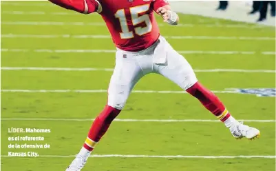  ??  ?? LÍDER. Mahomes es el referente de la ofensiva de Kansas City.