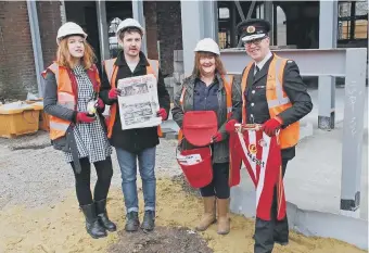  ??  ?? From left, musicians Beccy Young, Marty Longstaff, Fire Station director Helen Green and Chief Fire Officer Tom Capeling.