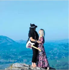  ?? E Rere Ai (Fly Away). Photos / Supplied ?? Riqi Harawira and his fiancee Flossie (Carla) Drake on Te Mata Peak during the filming of